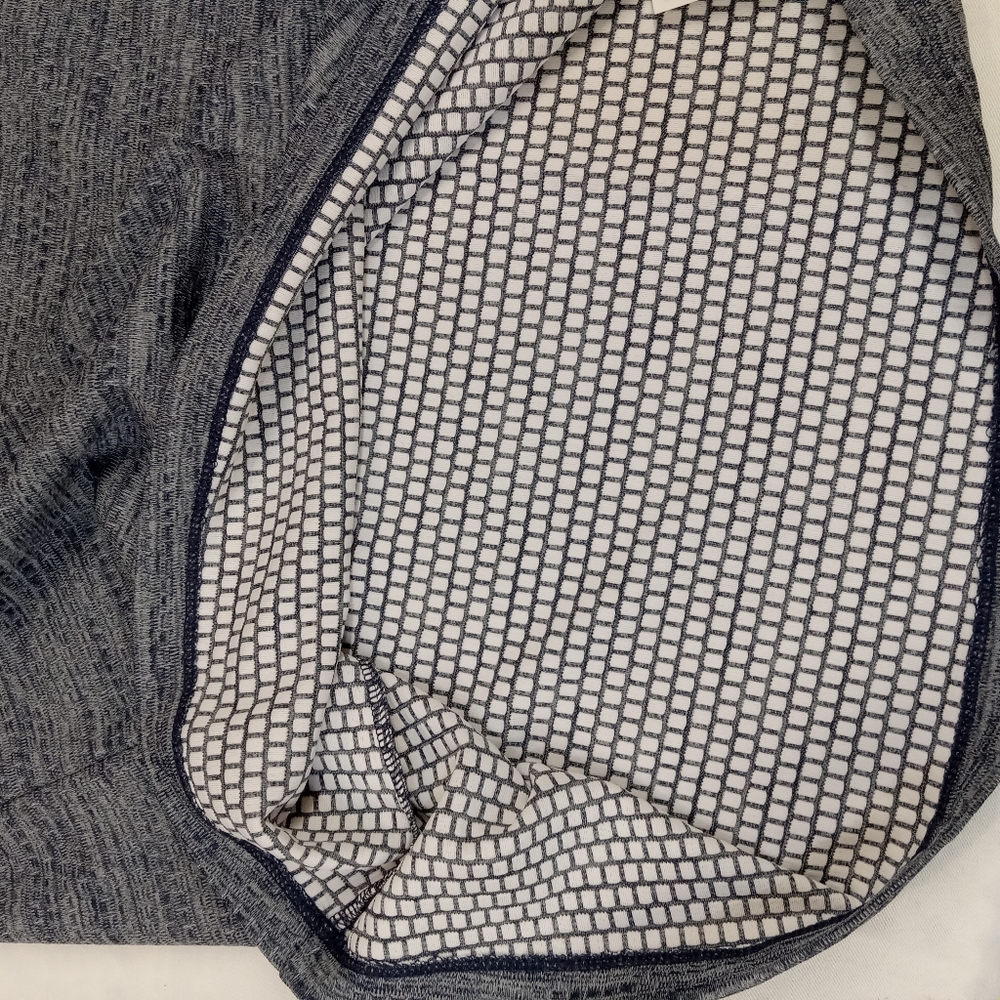 Nike Women's Gray Quarter-Zip Top Size Medium NWT - Picture 7 of 16